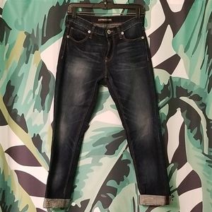 Express Girlfriend Crops